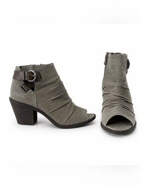 Blowfish Malibu Dennie Peep Toe Ankle Booties Canvas Block Heel Sz 8